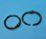 Anneaux métalliques noirs (lot de 100 pièces)